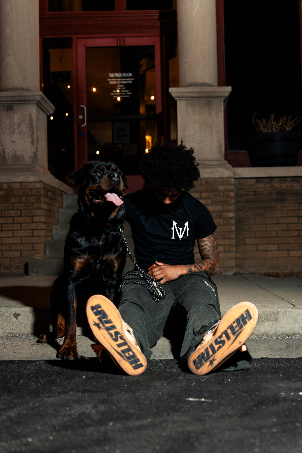Signature Unisex MV Logo T-shirt